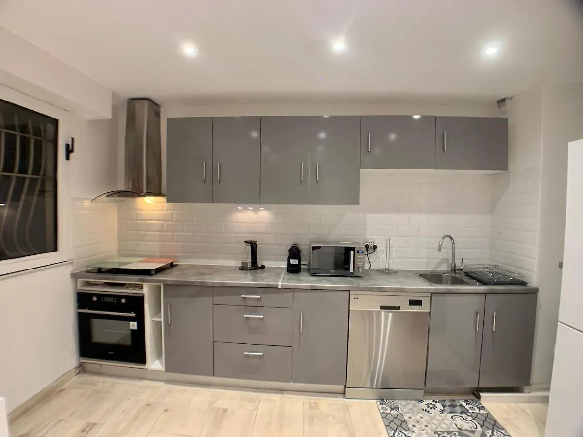 Appartement Isola Bella Cannes 0*,  France